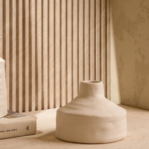 Arched Ceramic Vase Matte White 15.5X12 cm