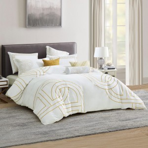 Chains 8 Pcs Embroidered Comforter Set Gold 260X270 cm