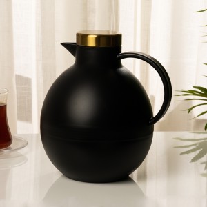 Alba Jug Black With Gold Round Lid 1 Ltr