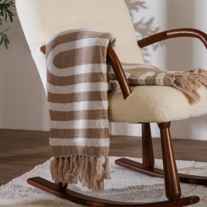 Curve Throw Beige 127 X 170 cm  