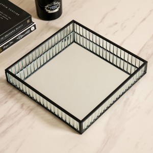 Aztec Glass Tray Black 25X25X4.5 cm