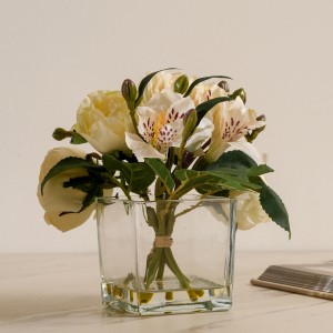 Cream Lily Potted Rose Vase 17 cm
