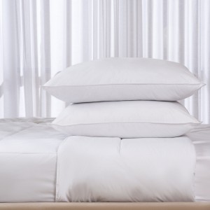 Hollowfibre Duvet & 2 Pillows 240x260 cm