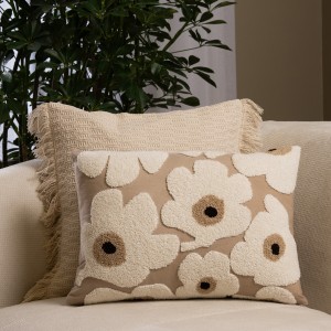 Flora Tuft Cushion White 35 X 50 cm  