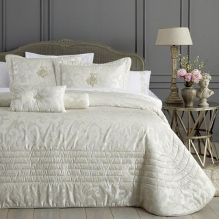 Carolyn 5 Pcs Bridal Comforter Set 260 X 270 Cm