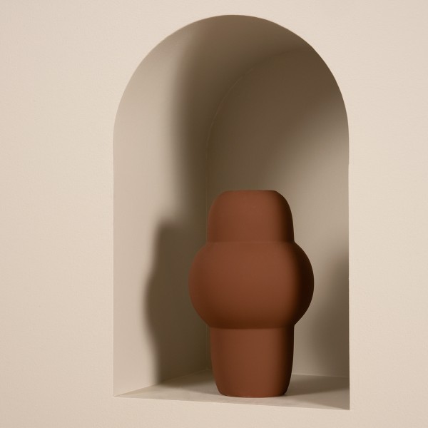 Novel Vase Clay 15.3x15.3x24.5 cm