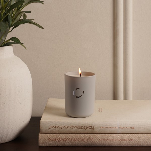 Agarwood Scented Candle 250 gm