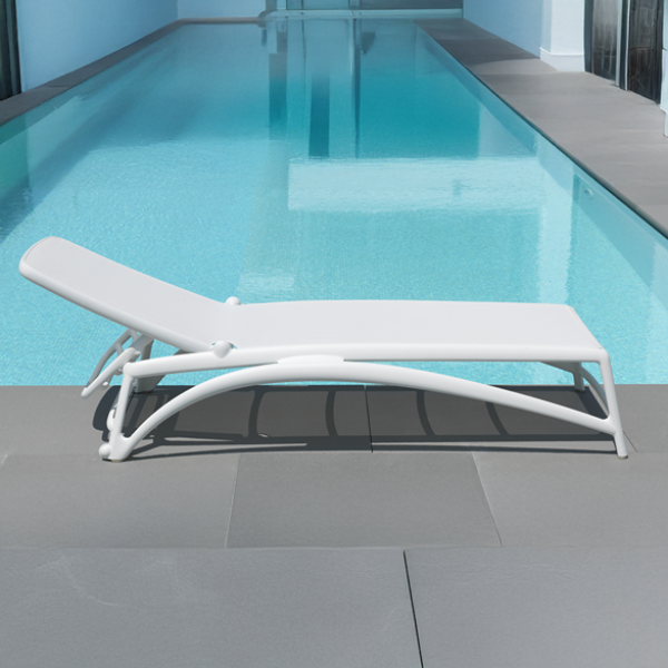 Atlantico Chaise Lounge White